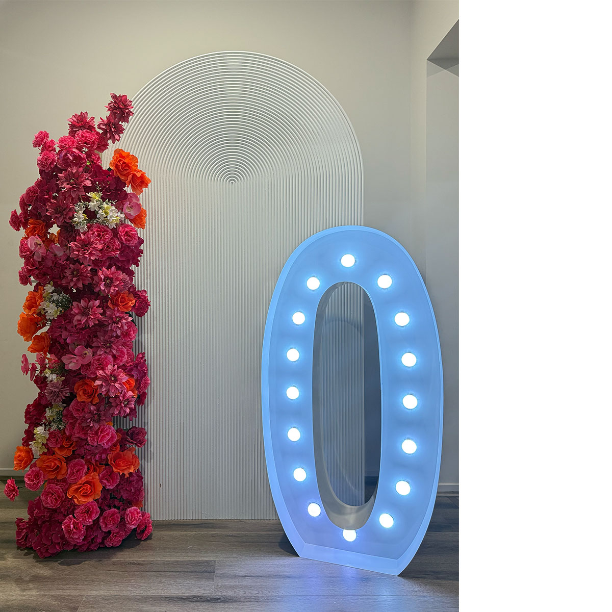 Giant number hire Melbourne